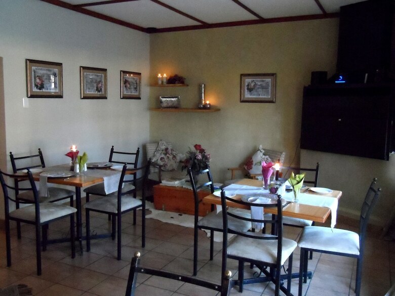 Hotel A Cherry Lane Self Catering And B&B