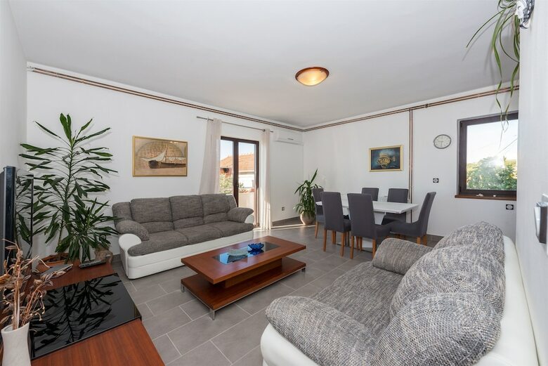 Apartments Snje?ana