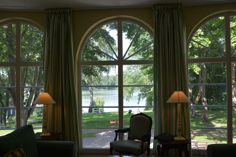 Aparthotel Landhaus Himmelpfort Am See