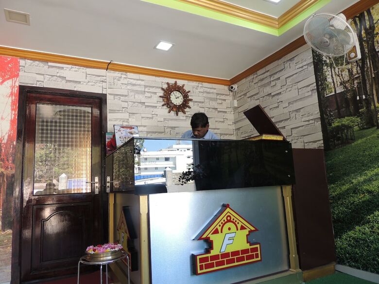 Hotel Ferdin Home Stay