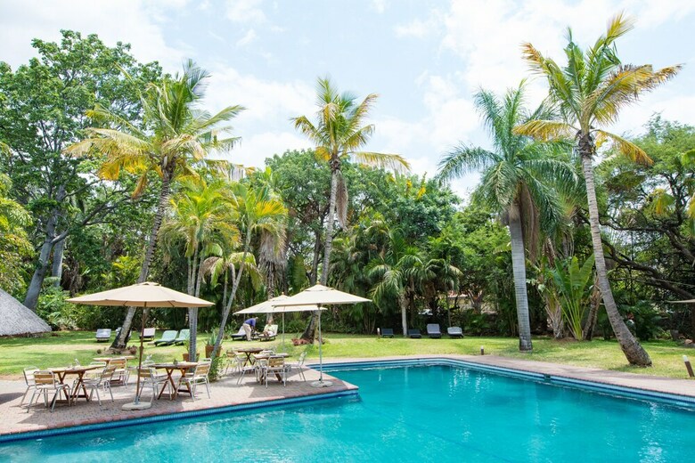 Posada Sefapane Lodges And Safaris