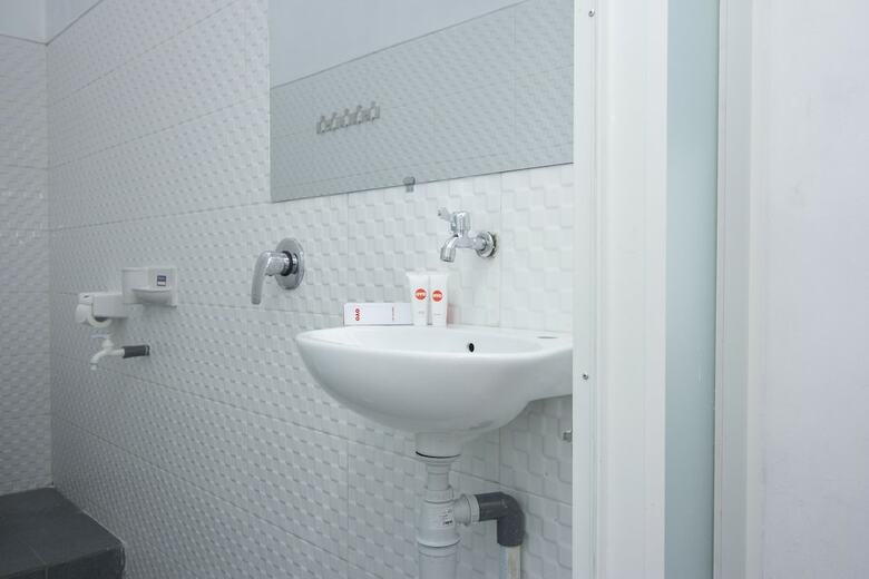 Hotel Oyo 653 Ki Agung Prestise 2