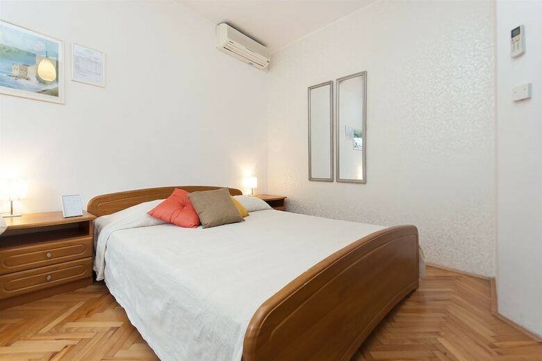 Apartments Anka