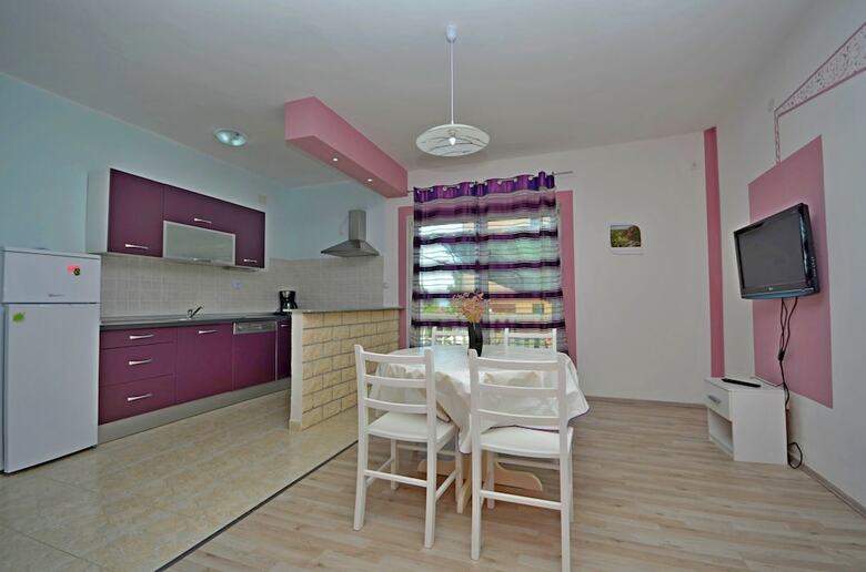 Apartment Damir