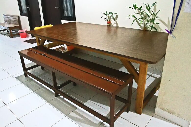 Hostal Oyo 1020 Pelita Guest House