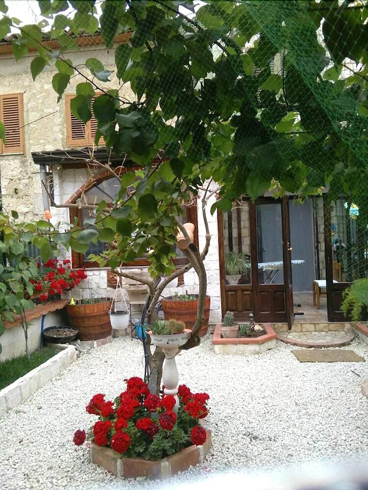 Bed & Breakfast La Casa In Pietra