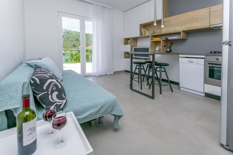 House Sun?ani Dvori
