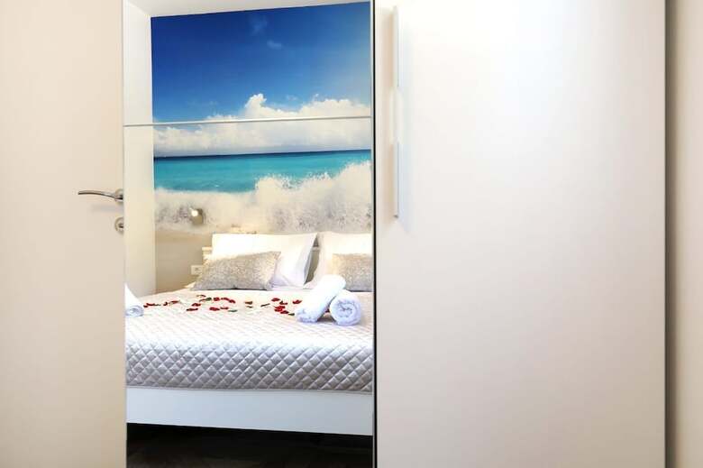 Redstone Luxury Apartments