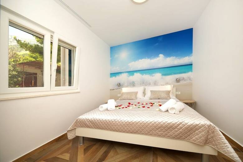 Redstone Luxury Apartments