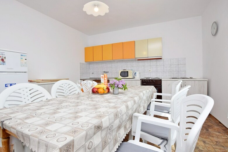Apartment And Rooms Mila
