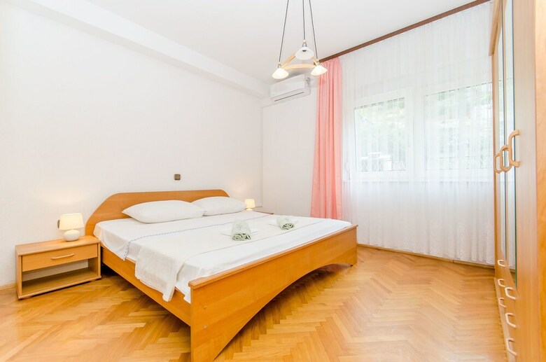 Apartments Julija ?osi?