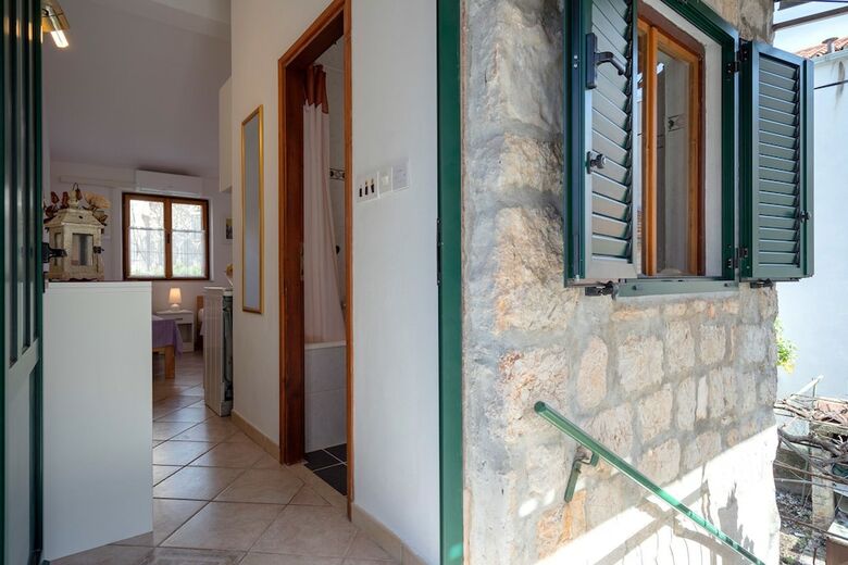 Apartments Lotti