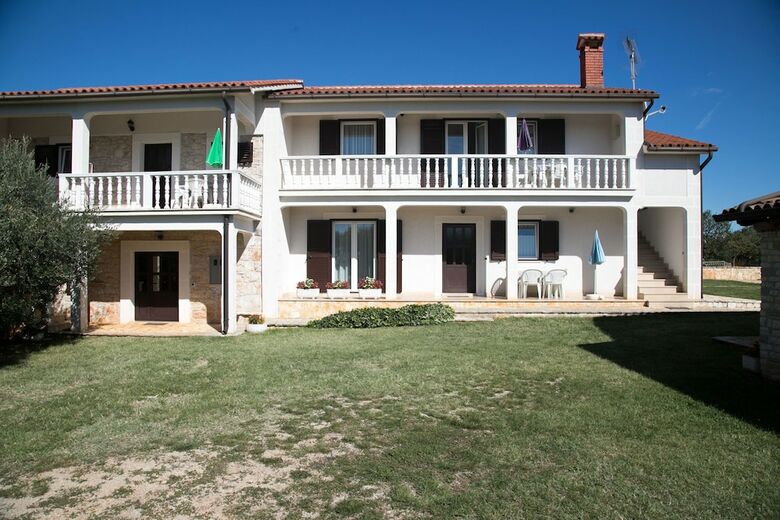 Apartments Mariano