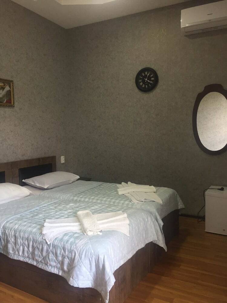 Hotel City