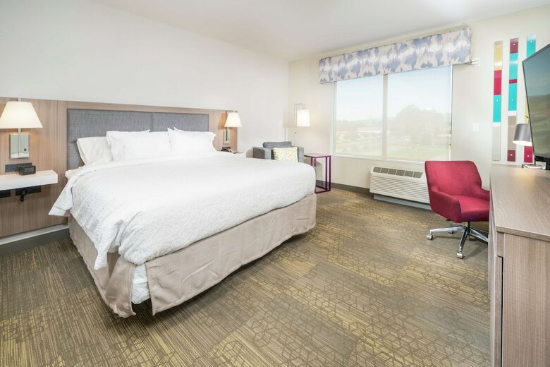 Hotel Hampton Inn & Suites Santa Maria