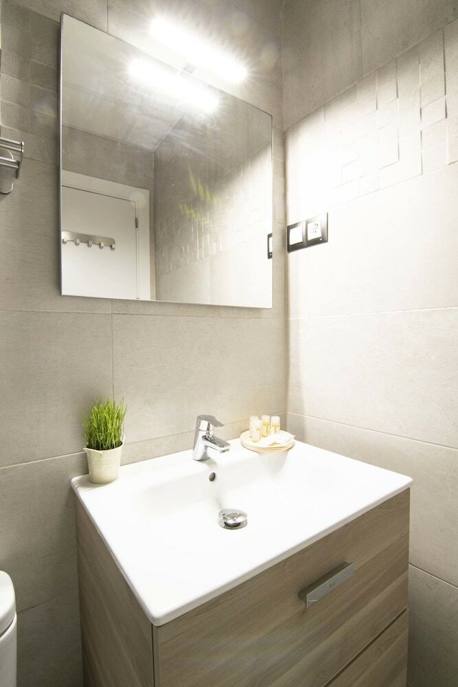 Apartamentos Letmalaga Carlos Haya