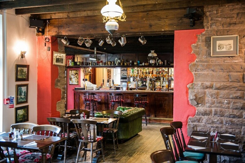 Hostal The Old Pandy Inn Bunkhouse
