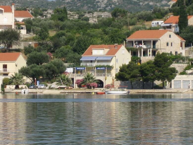 Hotel Apartments Bujak