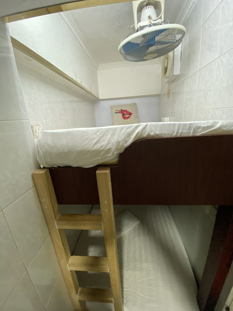 Hotel Merryland Guest House