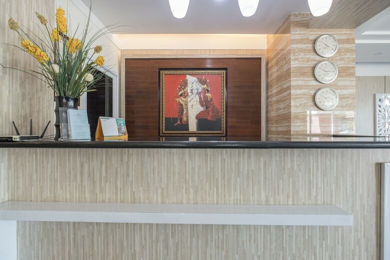 Oyo 1114 Hotel Denpasar Makassar