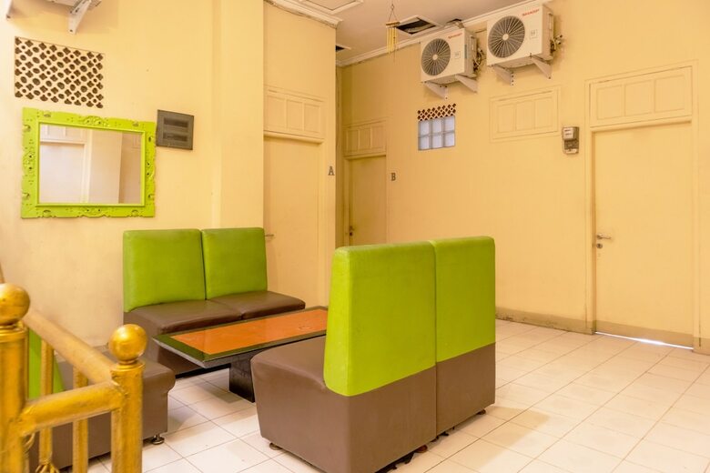 Hotel Oyo 1111 Passer Baroe Inn