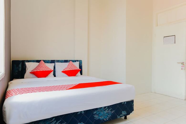 Hotel Oyo 1111 Passer Baroe Inn