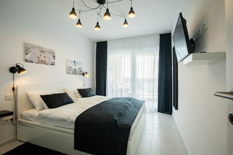Villa Compass Luxury In A Natural Bay