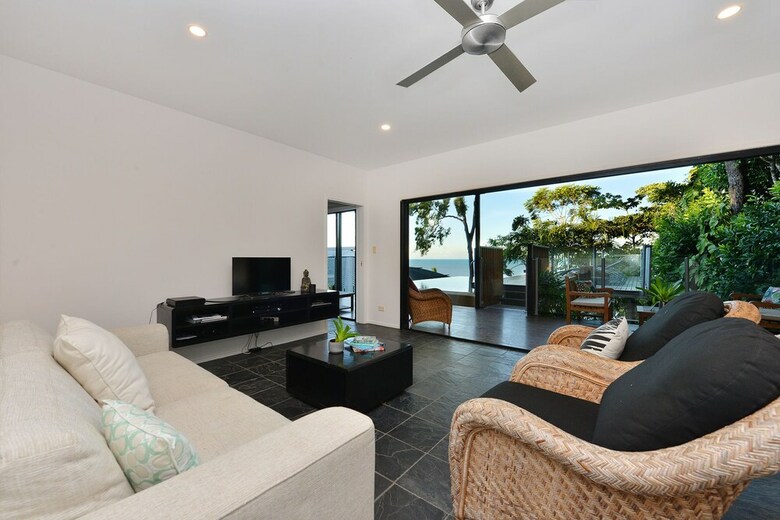 Trinity Beach Hideaway
