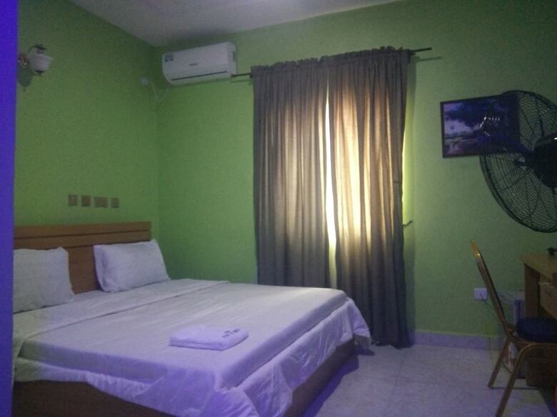 Glamour Park Hotel & Suites