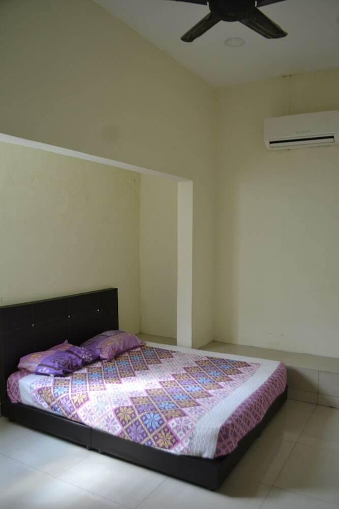 Hotel Sitiyam Homestay Seri Kembangan