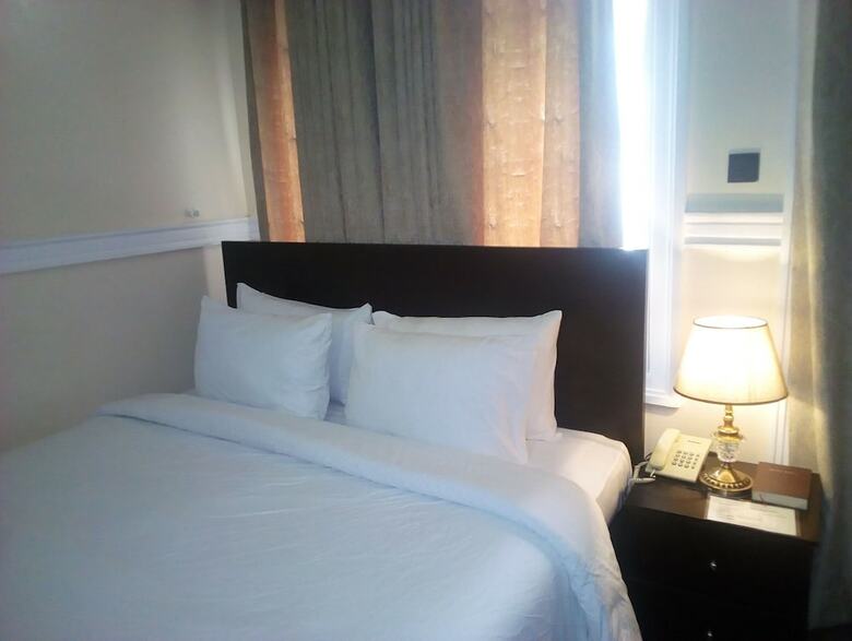 Bed & Breakfast Edmudian Court Luxury Apartments