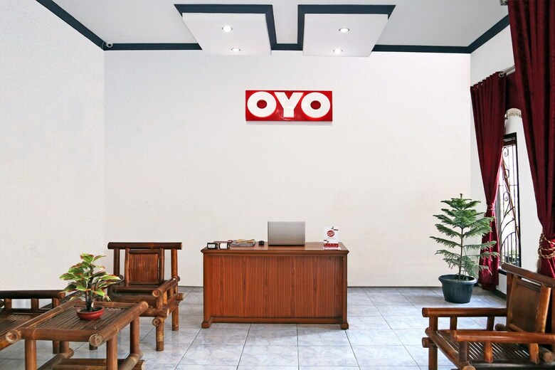 Hostal Oyo 956 Penginapan Eby