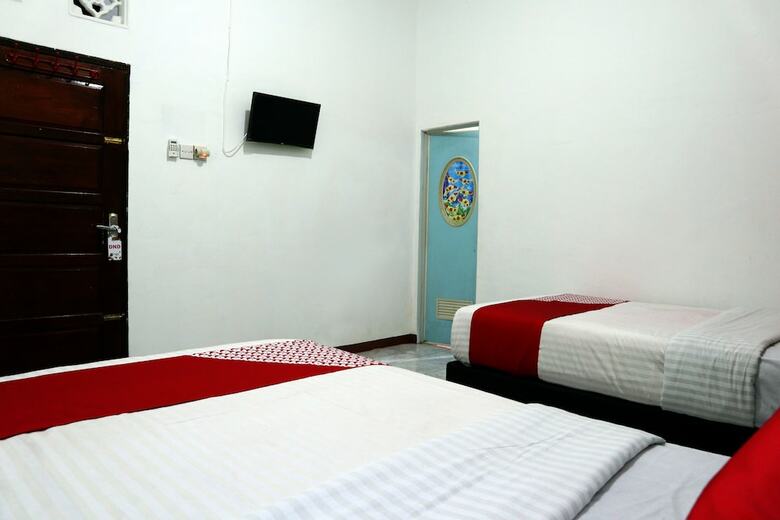 Hostal Oyo 956 Penginapan Eby