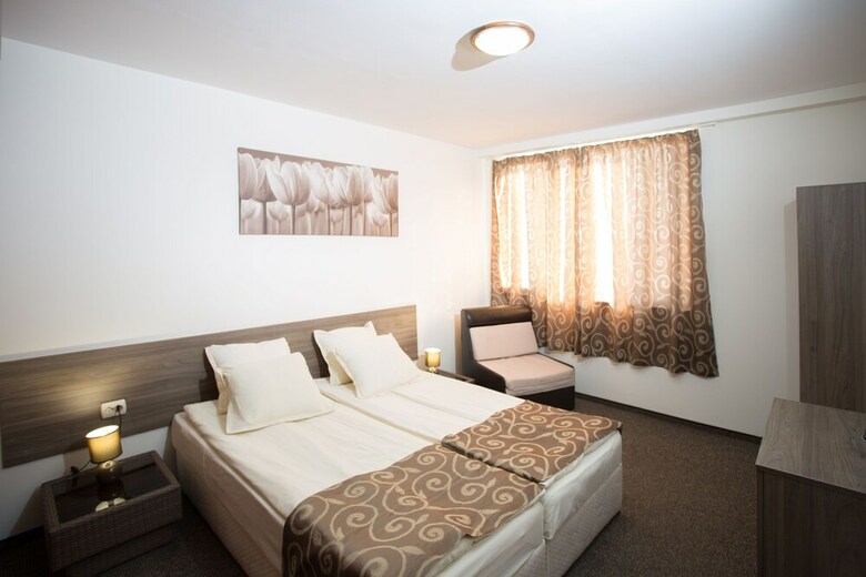 Hotel Guest Rooms Life