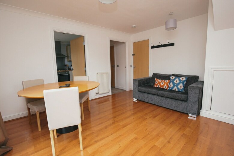 Business Park Apartments (Peymans)