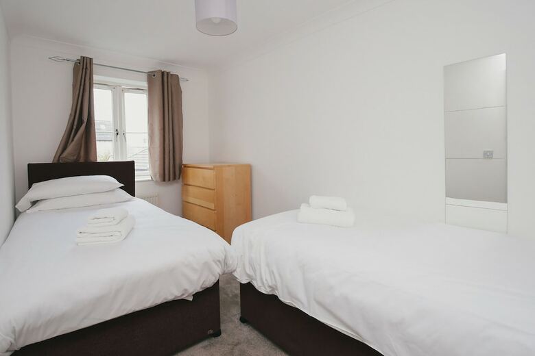 Business Park Apartments (Peymans)