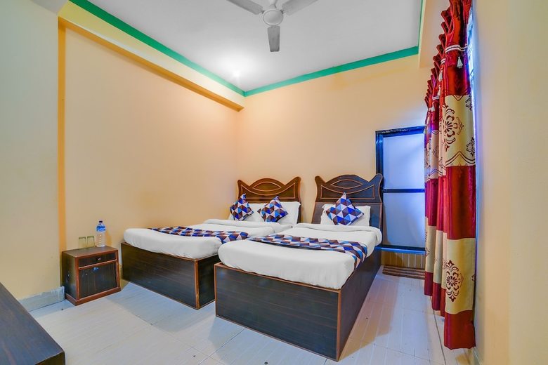 Spot On 480 Hotel Sish Mahal
