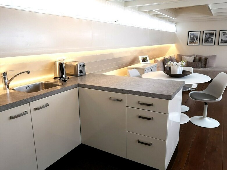 Bed & Breakfast Prince Royal Houseboat