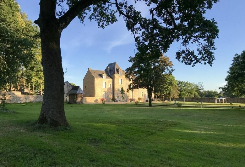 Bed & Breakfast Chateau de Cadouzan