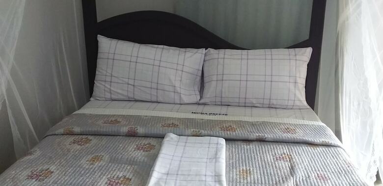 Hoima Breeze Hotel