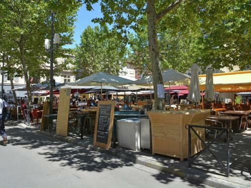 Holiday Home Des Oliviers