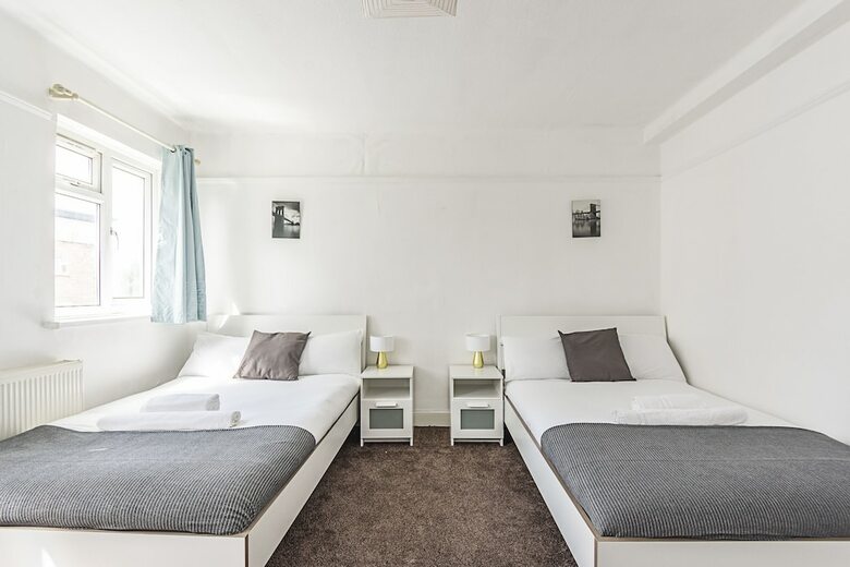 Modern City Apartment Aldgate