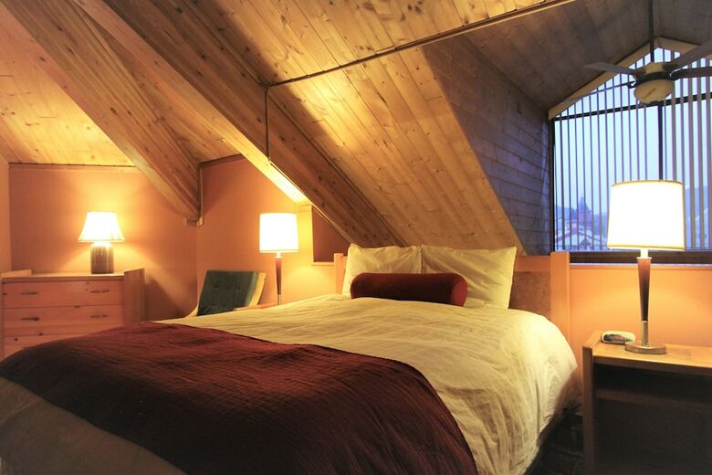 Rainbow Suites By Whistler Retreats