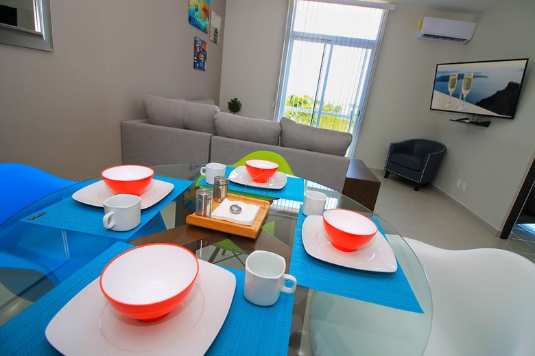 Apartamentos Riviera Towers 2br & Pool