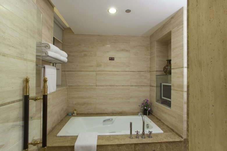 Guangzhou Easttune Hotel
