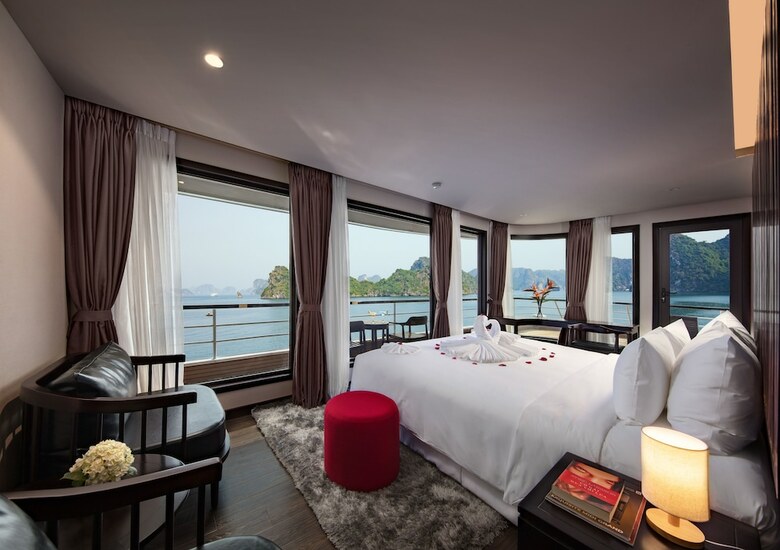 Scarlet Pearl Cruises