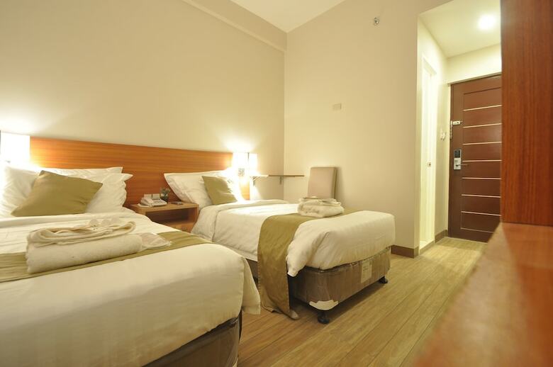 Hotel Baypark Inn
