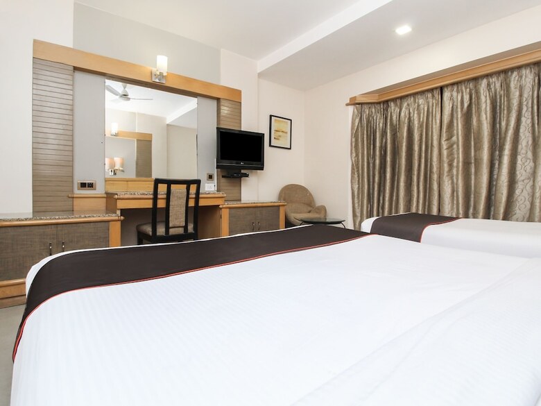 Hotel Collection O 30100 Deccan 8