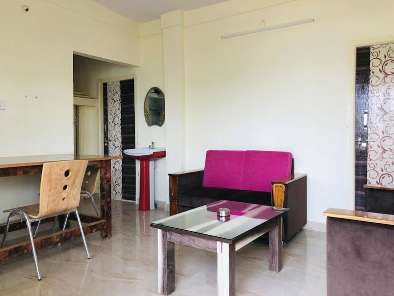 Hotel Oyo 35509 Dhana Dhaanya Residency