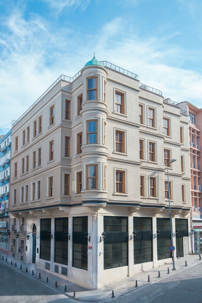Meserret Palace Hotel